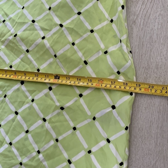 Tibi New York dress green 100% silk midi pleated V-neck - Picture 9 of 10